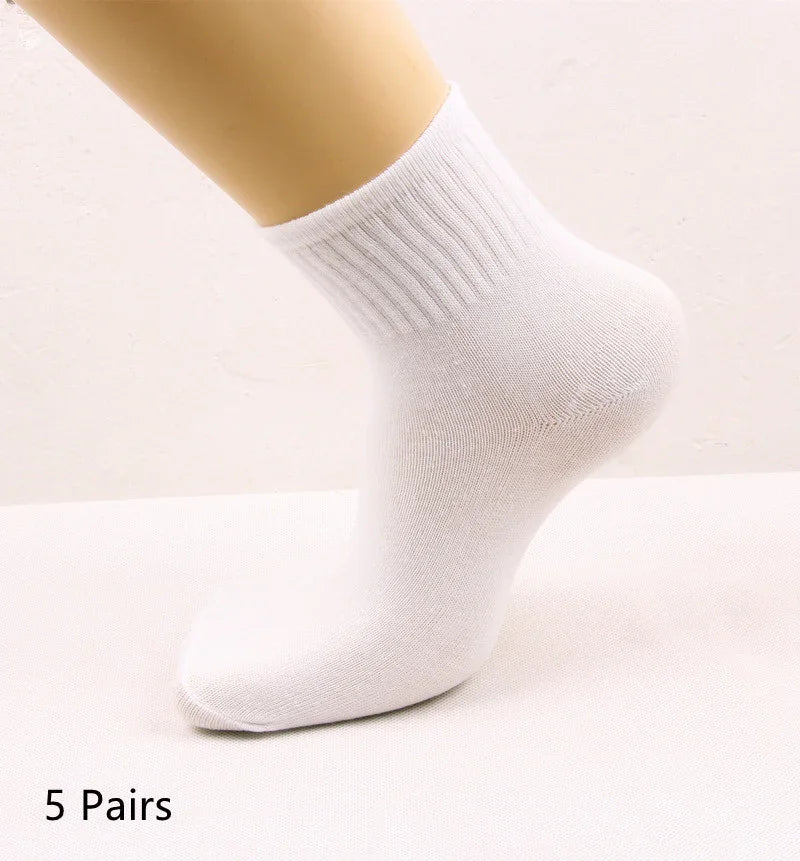 White ankle socks worn on a mannequin foot, ribbed cuff, pack of 5 pairs