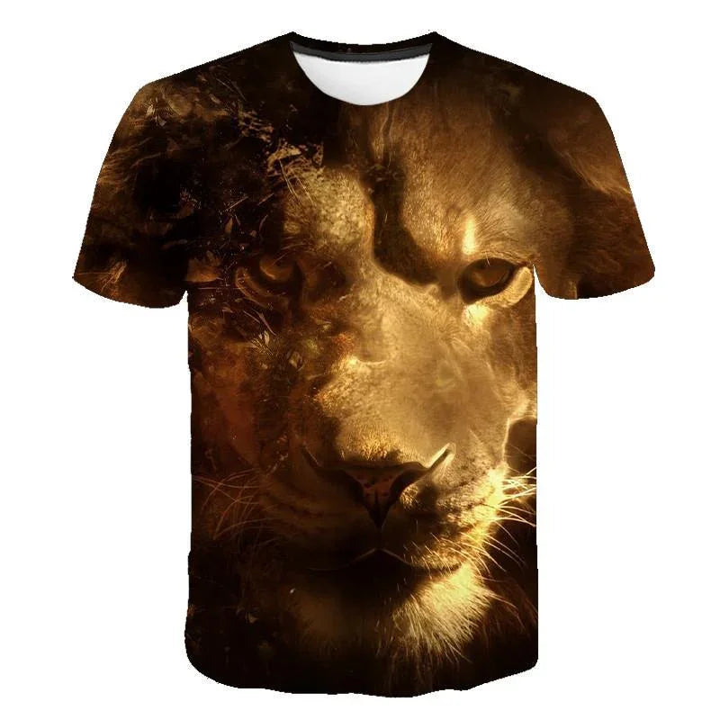 T-shirt with a detailed close-up lion face print in warm golden tones