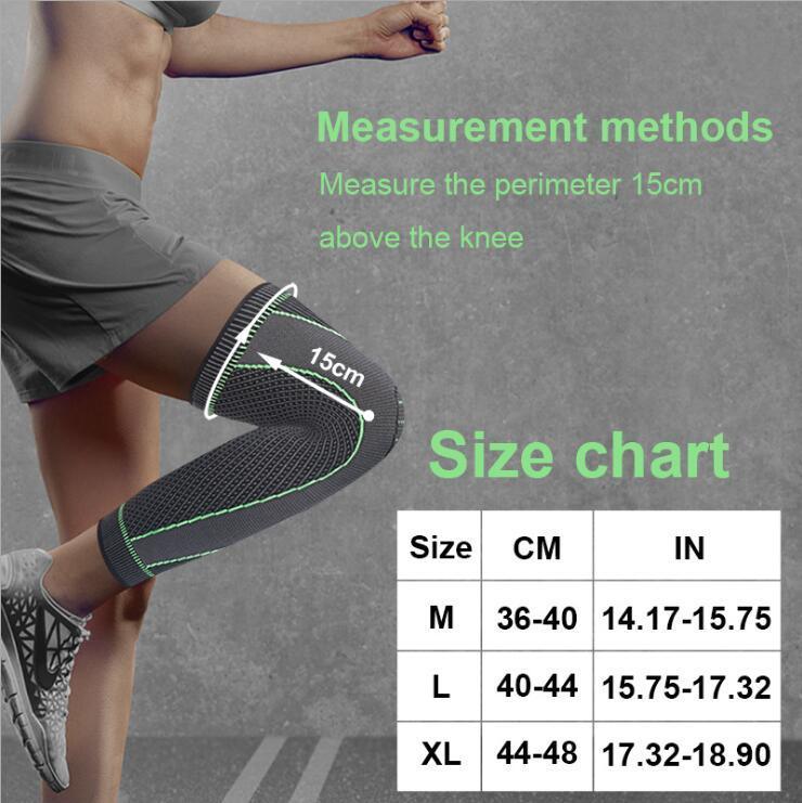 Athletic woman wears knee support sleeve, size chart and measuring instructions displayed