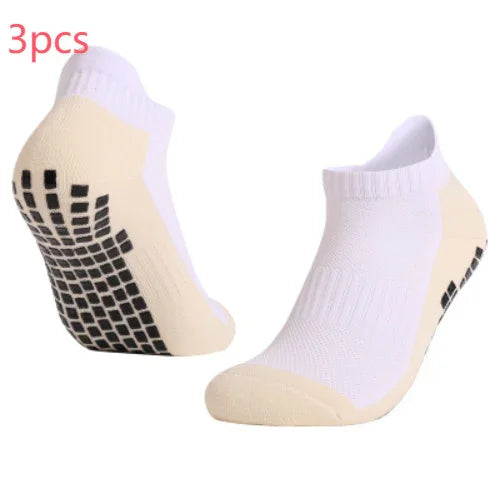 Pair of white low-cut socks with beige toe and black non-slip grip dots on sole, 3pcs set